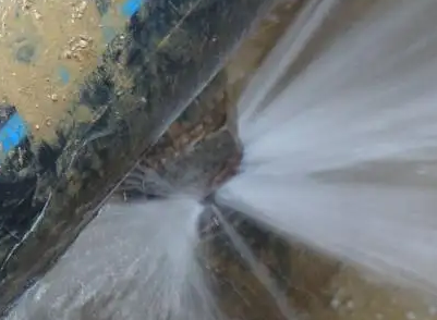 六枝特卫生间测漏水施工步骤